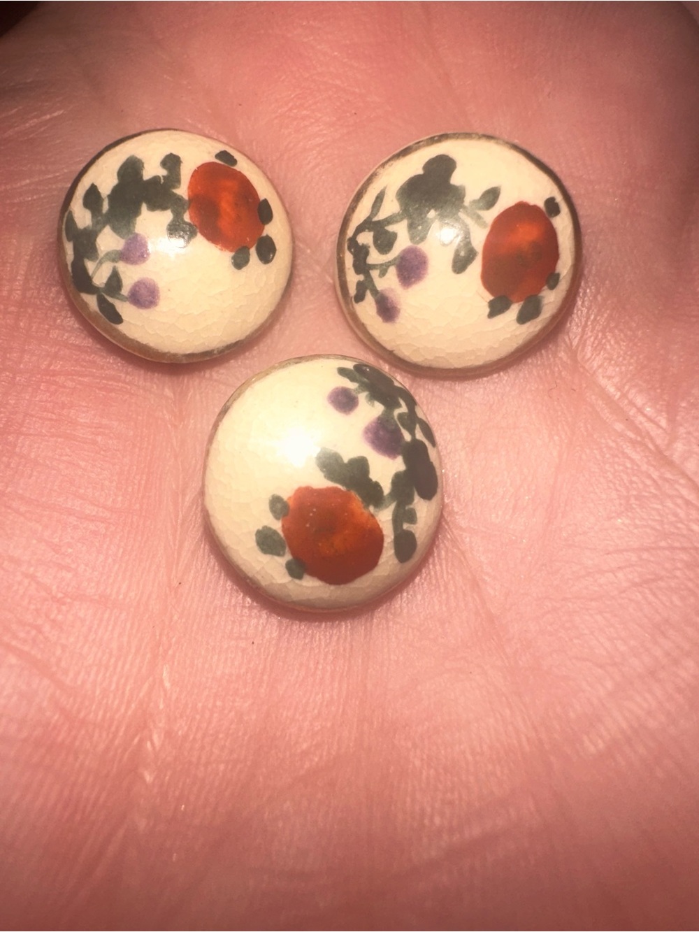 Hand-Painted Cream Porcelain Floral Satsuma buttons Japan